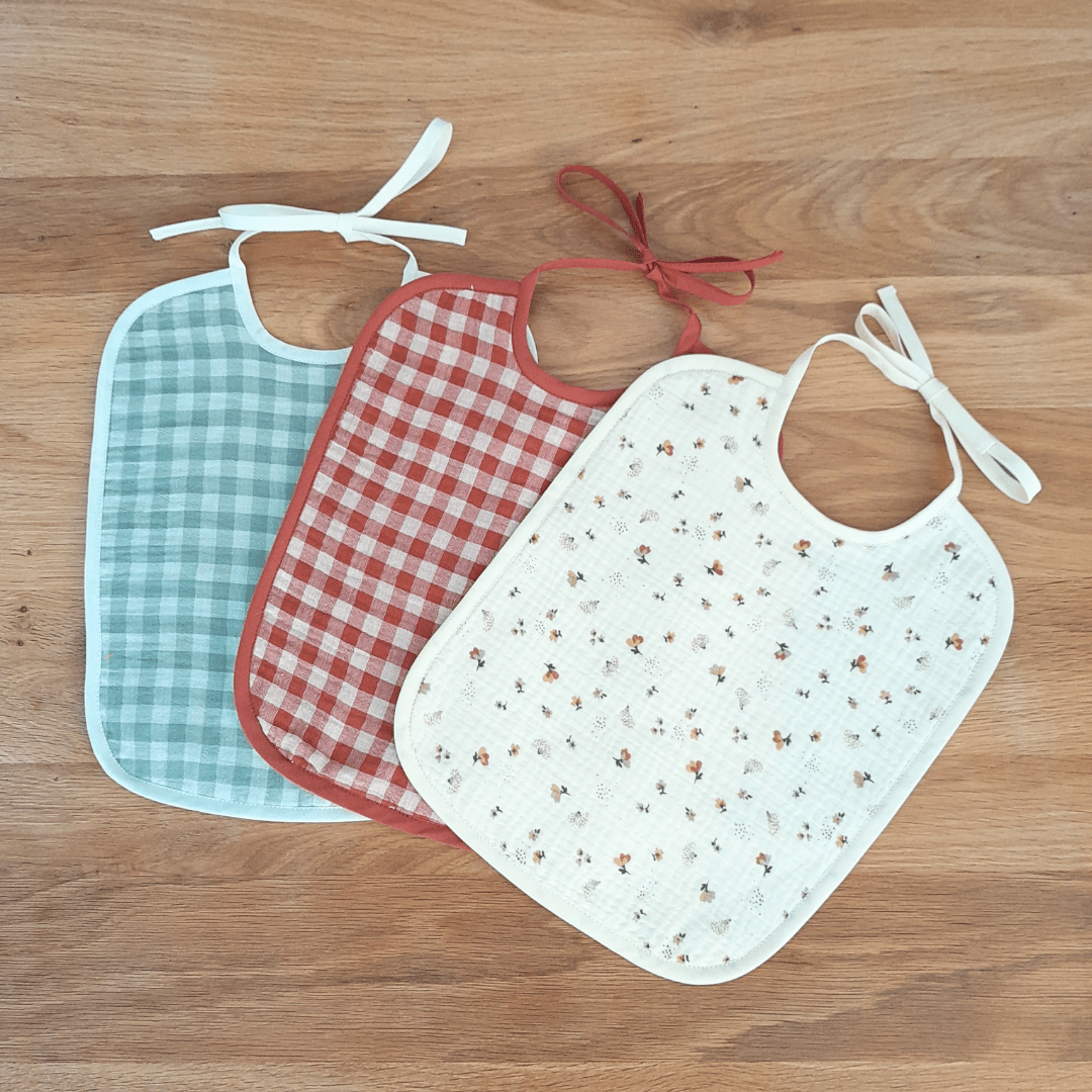 Grand bavoir bébé upcyclé - Yuna