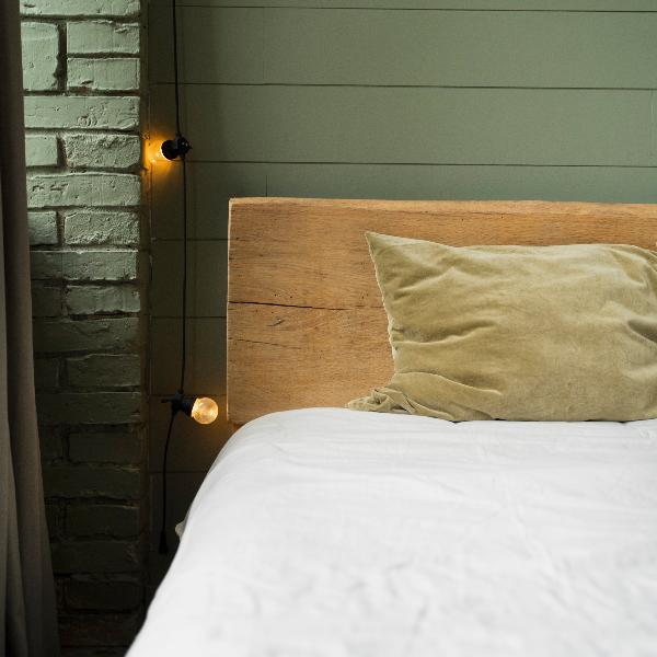 Housse de couette 270 X 270 blanche - seconde vie - Très bon état Yuna sur Yuna